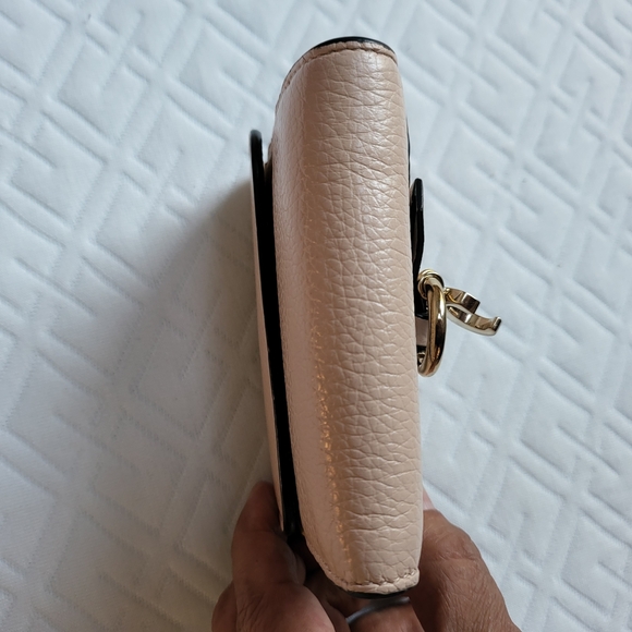 Chloe Small Alphabet Tri-Fold Wallet Textured Leather - Picture 4 of 12